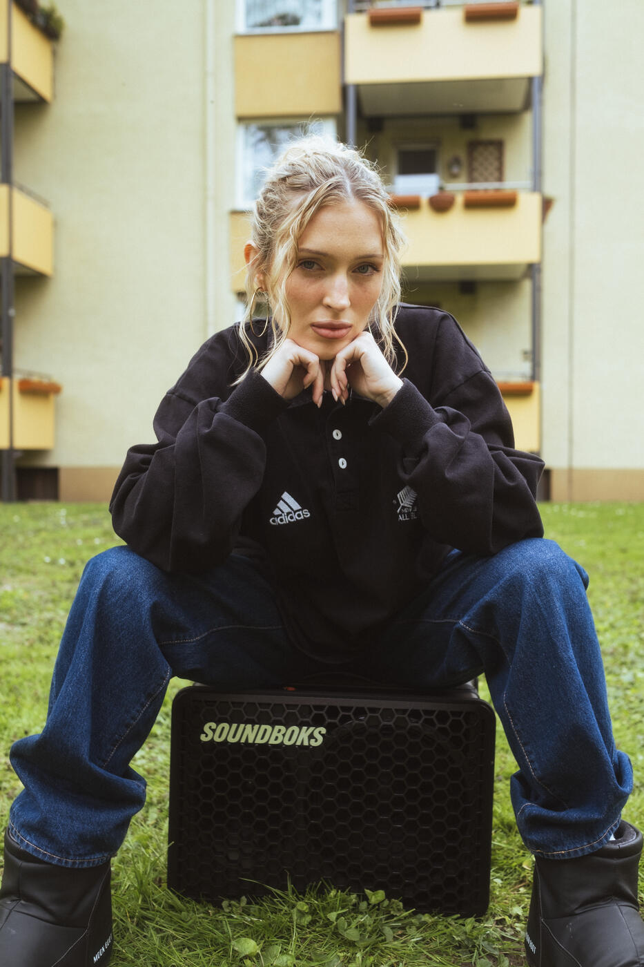 Mode-Shooting mit COLORBLND Model – Kampagnenfotografie Frankfurt